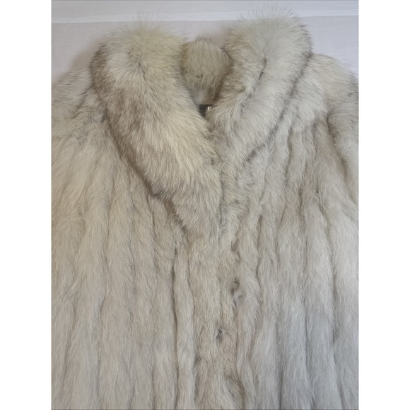 Vintage Saga Blue Fox Finland Stroller Fur Jacket White Silver Size L Beautiful! - Picture 2 of 16